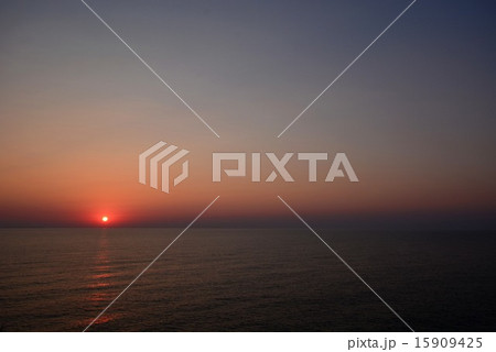 日本海に沈む夕陽 (17) 日本海に沈む夕陽 (17) 15909425