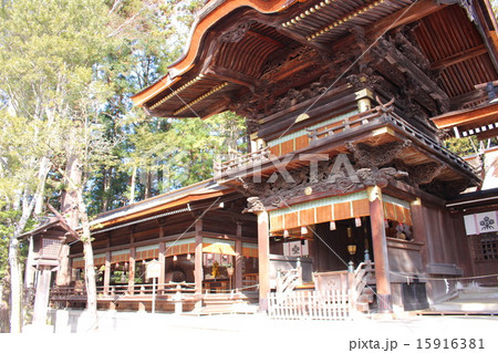 諏訪大社　秋宮 15916381