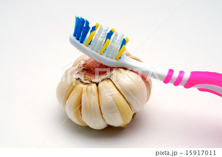Toothbrush and garlic Toothbrush and garlic 15917011
