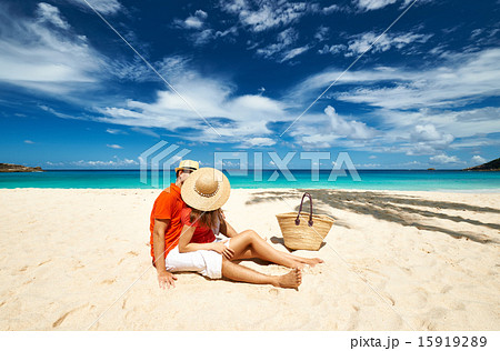 Couple on a beach at Seychelles 15919289