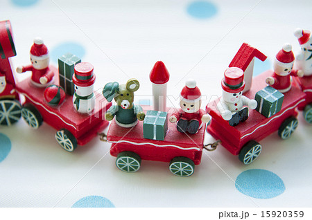 Delivery christmas gift box Delivery christmas gift box 15920359