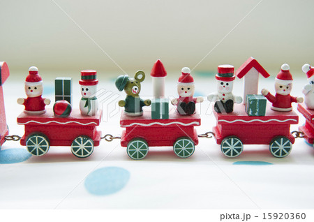 Gift delivery on red train 15920360
