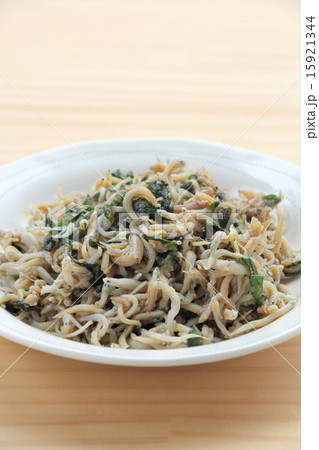 大葉とシラスのスタミナ漬け 15921344