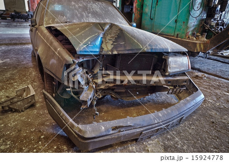 Car Wreck 15924778