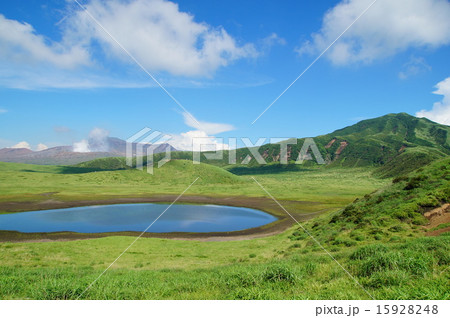 阿蘇山と草千里 阿蘇山と草千里 15928248