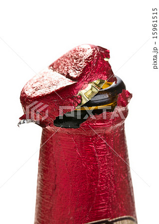 opening beer cap 15961515