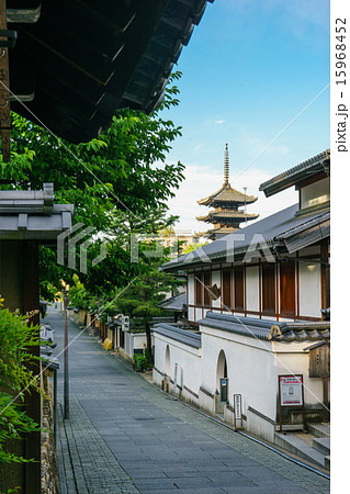 京都・東山　高台寺・ねねの道～八坂の塔 15968452