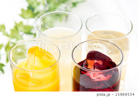 フルーツジュース 15969554