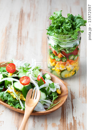 サラダ 15972097