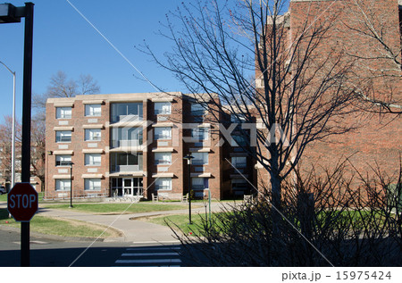 ハートフォード大学 ハートフォード大学 15975424