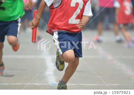 小学校の運動会 選抜リレー 小学校の運動会 選抜リレー 15975921