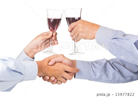 Men shaking hands and toasting red wine 15977822