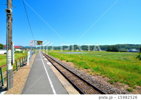 田舎の駅 (12) 15982526