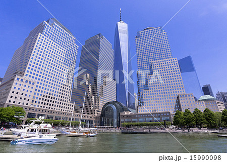 ブルックフィールドプレイスの近代ビル群 15990098