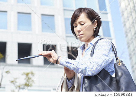 ４０代女性ビジネス 15990833