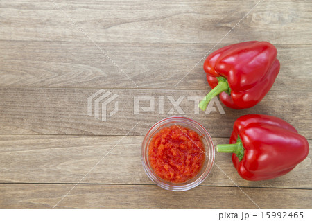 マッサ・デ・ピメンタォン(赤パプリカ調味料) マッサ・デ・ピメンタォン(赤パプリカ調味料) 15992465