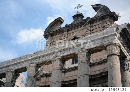アントニヌス・ピウスとファウスティナの神殿 アントニヌス・ピウスとファウスティナの神殿 15993121