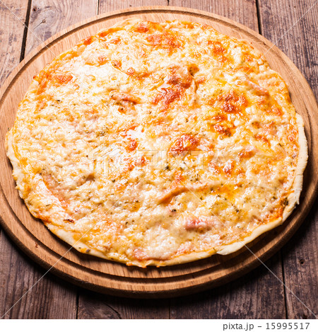 Pizza Margarita 15995517