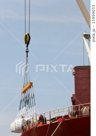 貨物船　陸揚げ 15999055