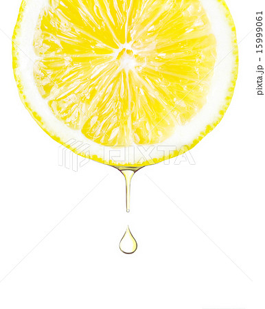 レモンの輪切りとレモン汁の写真素材