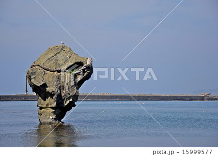 北海道江差町の瓶子岩 北海道江差町の瓶子岩 15999577