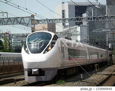 特急ひたち　ときわ　E657系　田町駅 15999940