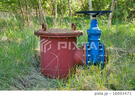 Old expansion pipe joined with new blue valve Old expansion pipe joined with new blue valve 16003471