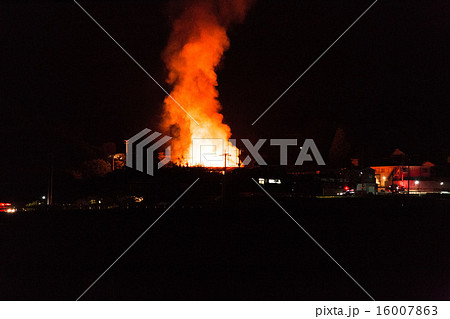 火事の現場 16007863