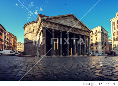 Pantheon in Rome, Italy Pantheon in Rome, Italy 16009114