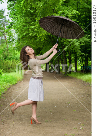 beautiful girl in park 16010177