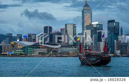 Hong Kong Junk Ship 16028326