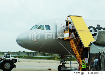 ジェットエンジン ジェットエンジン 16030892