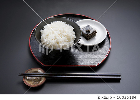 昆布の佃煮とご飯 昆布の佃煮とご飯 16035184