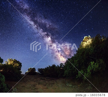 Milky Way. Beautiful summer night sky with stars 16035678
