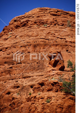 パワースポット　スピリチュアル　ヒーリング　セドナ　アリゾナ州　鳥の形　赤い岩　 16035870