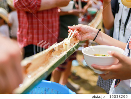 流しそうめん 16038296