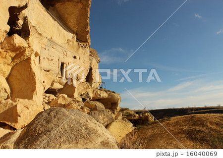巨岩と空 16040069