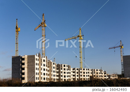 construction of the new house   16042493