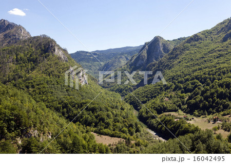 mountain district   16042495
