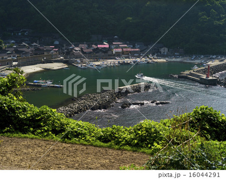 能登の小さな漁村 16044291