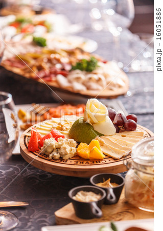 catering food 16051886