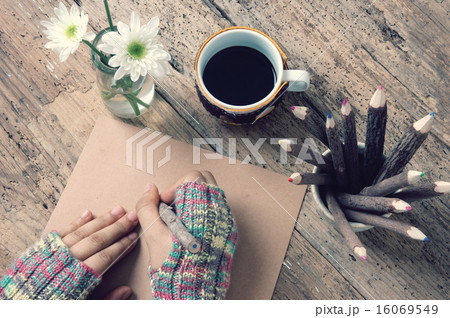Women hand, wintertime, writting letter Women hand, wintertime, writting letter 16069549
