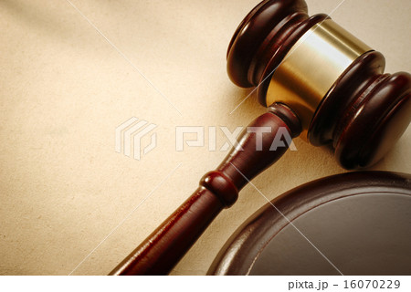 Gavel close up. 16070229
