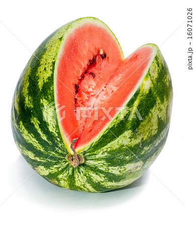 The big striped ripe water-melon.. 16071026