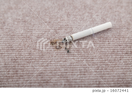 タバコの不始末 16072441