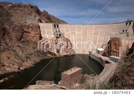 Theodore Roosevelt Dam, Arizona, USA 16075403