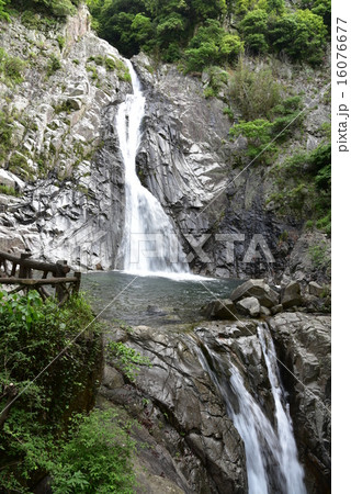 布引の滝 16076677