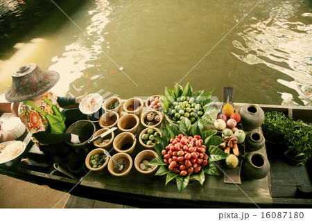 Floating market, Thailand Floating market, Thailand 16087180