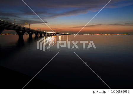 Tokyo Bay Aqua-Line  16088995