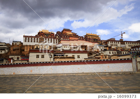 Songzanlin Monastery 16099373